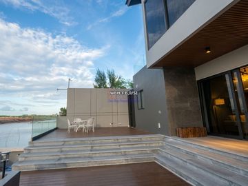 Villa Mewah Neo Coastarina Tepi Pantai Batam Center