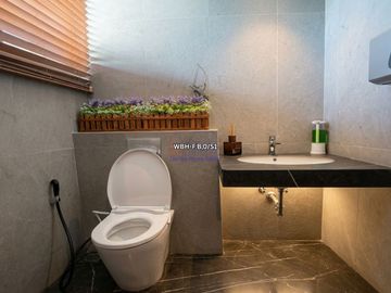Villa Mewah Neo Coastarina Tepi Pantai Batam Center