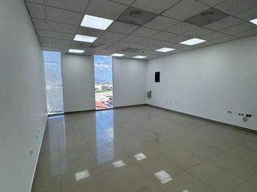 Oficina en Renta en Zona Sur (Torre Quadra Tower) Monterrey, Nuevo León