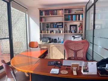 Oficina en Arriendo en Santa Maria de Los Ángeles, Poblado Medellín Antioquia