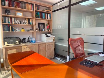 Oficina en Arriendo en Santa Maria de Los Ángeles, Poblado Medellín Antioquia