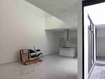 Casa nueva amplia en renta lomas de Juriquilla roof garden, jardín, jacuzzi exterior 3 recámaras