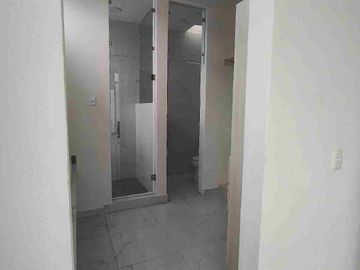 Casa nueva amplia en renta lomas de Juriquilla roof garden, jardín, jacuzzi exterior 3 recámaras