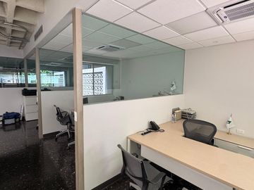 Oficina en Renta Equipada en Zona Poniente (Santa Maria) en Monterrey, Nuevo Leon