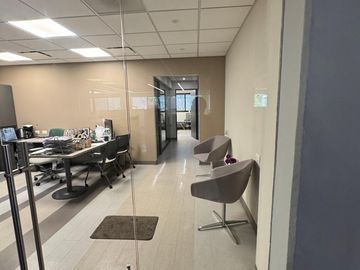 Oficina en Renta Equipada en Zona Poniente (Santa Maria) en Monterrey, Nuevo Leon
