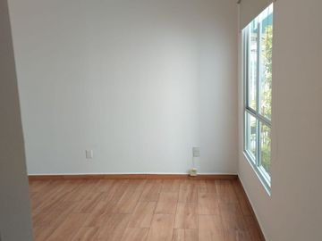 EXCELENTE DEPARTAMENTO EN PLANTA BAJA, 3 RECAMARAS, SEGURIDAD