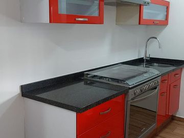 EXCELENTE DEPARTAMENTO EN PLANTA BAJA, 3 RECAMARAS, SEGURIDAD