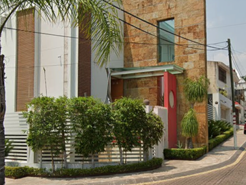 VENGA DE CASA EN TLAQUEPAQUE JALISCO