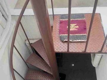 Rumah 2 lantai 4 kamar tidur di raffles hills dekat Tol cibubur dan LRT harjamukti cimanggis