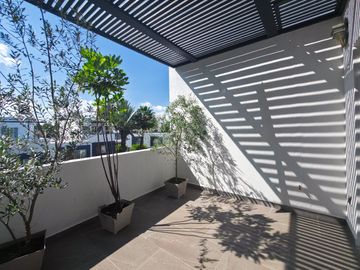 Casa en Renta dentro de Coto en Parques de Zapopan