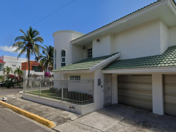 CASA EN VENTA EN COLONIA FRACCIONAMIENTO COSTA DE ORO, BOCA DEL RIO, VERACRUZ
