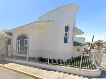 CASA EN VENTA EN COLONIA FRACCIONAMIENTO COSTA DE ORO, BOCA DEL RIO, VERACRUZ