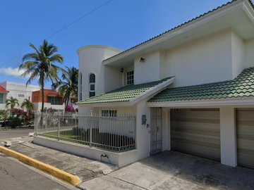 CASA EN VENTA EN COLONIA FRACCIONAMIENTO COSTA DE ORO, BOCA DEL RIO, VERACRUZ