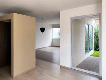 SE RENTA CASA EN PRIVADA SAN ÁNGEL I