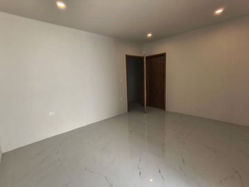 CASA EN VENTA 1 PISO NUEVA $4,500,000 FUENTES DE MORATILLA, HERMANOS SERDAN, ESTEBAN DE ANTUÑANO, AUTOPISTA, PLANTA VW.