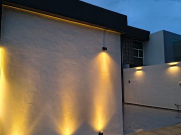 CASA EN VENTA 1 PISO NUEVA $4,500,000 FUENTES DE MORATILLA, HERMANOS SERDAN, ESTEBAN DE ANTUÑANO, AUTOPISTA, PLANTA VW.