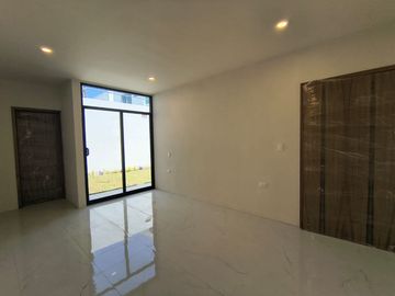 CASA EN VENTA 1 PISO NUEVA $4,500,000 FUENTES DE MORATILLA, HERMANOS SERDAN, ESTEBAN DE ANTUÑANO, AUTOPISTA, PLANTA VW.