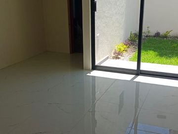 CASA EN VENTA 1 PISO NUEVA $4,500,000 FUENTES DE MORATILLA, HERMANOS SERDAN, ESTEBAN DE ANTUÑANO, AUTOPISTA, PLANTA VW.