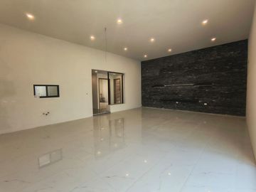 CASA EN VENTA 1 PISO NUEVA $4,500,000 FUENTES DE MORATILLA, HERMANOS SERDAN, ESTEBAN DE ANTUÑANO, AUTOPISTA, PLANTA VW.