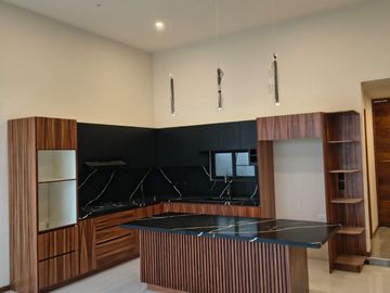CASA EN VENTA 1 PISO NUEVA $4,500,000 FUENTES DE MORATILLA, HERMANOS SERDAN, ESTEBAN DE ANTUÑANO, AUTOPISTA, PLANTA VW.