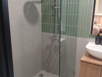 Rumah Modern Tangsel 3 Lantai Dekat MRT & CBD Simatupang