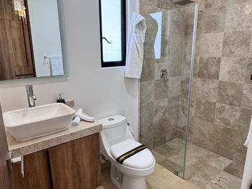 CASA EN VENTA | MOD. ROBLE  JURIQUILLA |SEGURIDAD E INSTALACIONES