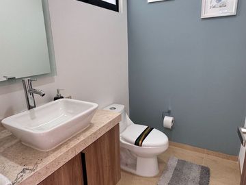 CASA EN VENTA | MOD. ROBLE  JURIQUILLA |SEGURIDAD E INSTALACIONES