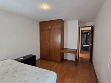 CASA AMUEBLADA CERCA PLAZA  LA PERLA EN COTO