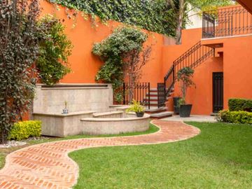 VENDO CASA DE 369m², EN COL. FLORIDA, CERCA DE AVENIDAS PRINCIPALES. “RECUPERACIÓN HIPOTECARIA”
