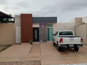 CASA EN RENTA PRIVADA CORAL GRAN SANTA FE NORTE