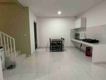 DIJUAL:
Rumah Brand New
Pulomas, Jakarta Timur

Luas Tanah: 145 m2
Luas Bangunan: 375m2
Kamar Tidur: 4+1
Kamar Mandi: 4+1
Garasi: 2
Carport: 2
Full Furnished
Rooftop Garden
TIDAK ADA KOLAM RENANG

SHM, IMB, PBB aman

Harga Rp 5,95 M Nego

ARI-065