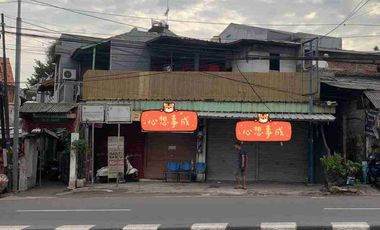 FOR SALE Rumah Plus 3 Toko
Jalan Raya Kalibata Jakarta Selatan