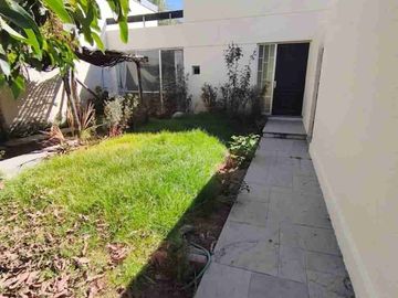 Vendo hermosa casa en partes baja de CAYMA