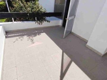 Vendo hermosa casa en partes baja de CAYMA