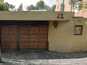 Vento Depto. con 116 m², en Col. Chimalistac, cerca de metro M. A. de Quevedo. 