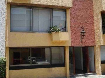 Vento Depto. con 116 m², en Col. Chimalistac, cerca de metro M. A. de Quevedo. 