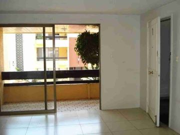 Vento Depto. con 116 m², en Col. Chimalistac, cerca de metro M. A. de Quevedo. 