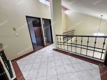 Casa en RENTA en Toluca, dentro de Residencial.