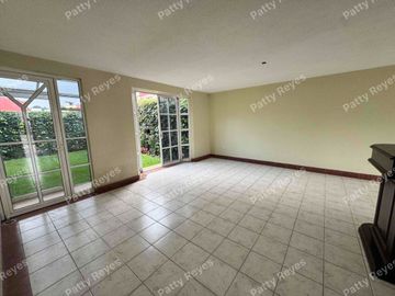 Casa en RENTA en Toluca, dentro de Residencial.