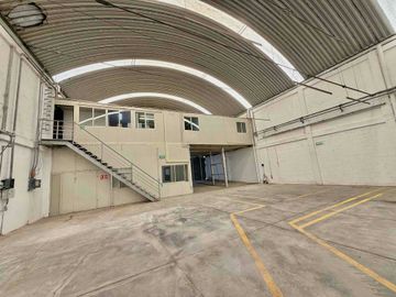 Nave Industrial/Bodega en Venta 16 de sept y Periférico