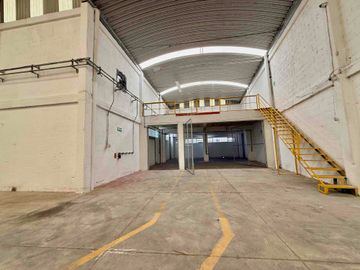 Nave Industrial/Bodega en Venta 16 de sept y Periférico