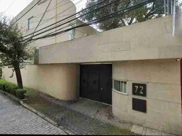 Vendo casa de 162m², en Col. Florida, cerca de avenidas principales. 