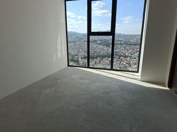 Estrena Departamento de Lujo en Torre Blue – Bosque Real 200 m² | 3 recámaras | Vista al green| Amenidades de alto nivel