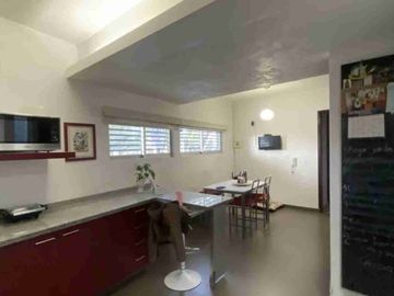 Vendo casa del 257m², en Col. Florida, cerca de avenidas principales. 