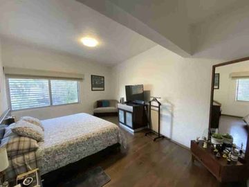Vendo casa del 257m², en Col. Florida, cerca de avenidas principales. 