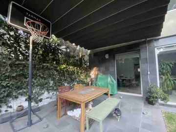 Vendo casa del 257m², en Col. Florida, cerca de avenidas principales. 