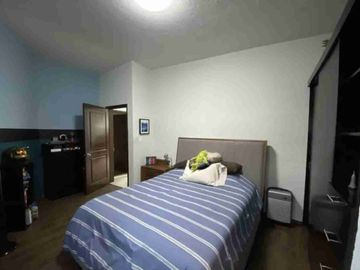 Vendo casa del 257m², en Col. Florida, cerca de avenidas principales. 