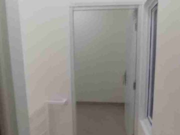 Rumah Baru 2lt dijual murah di Kayu manis Matraman