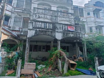 ขายทาวน์โฮม หมู่บ้านลัลลี่วิลล์2 ศรีนครินทร์-เทพารักษ์ บางพลี สมุทรปราการ
