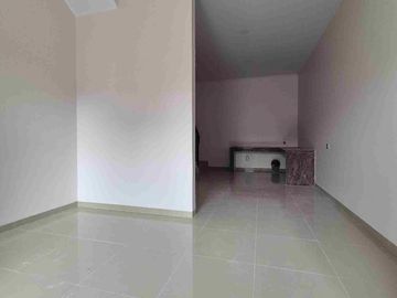Rumah Modern 3 Lantai di Taman Ratu Jakarta Barat Dekat Tol Dan Pusat Kuliner